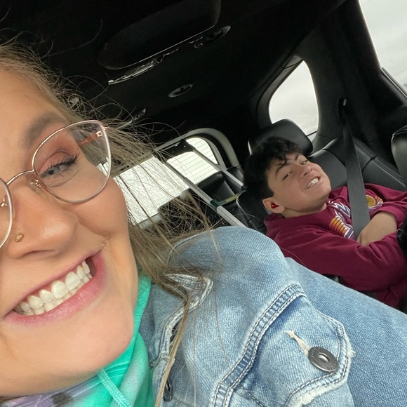 Meet your Posher, Abby - Picture 2 of 2